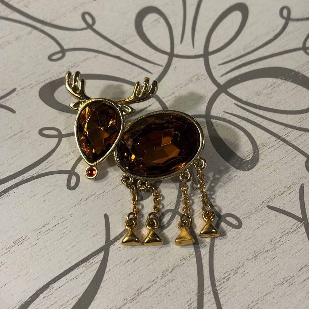 Reindeer Brooch with Brown Gemstones